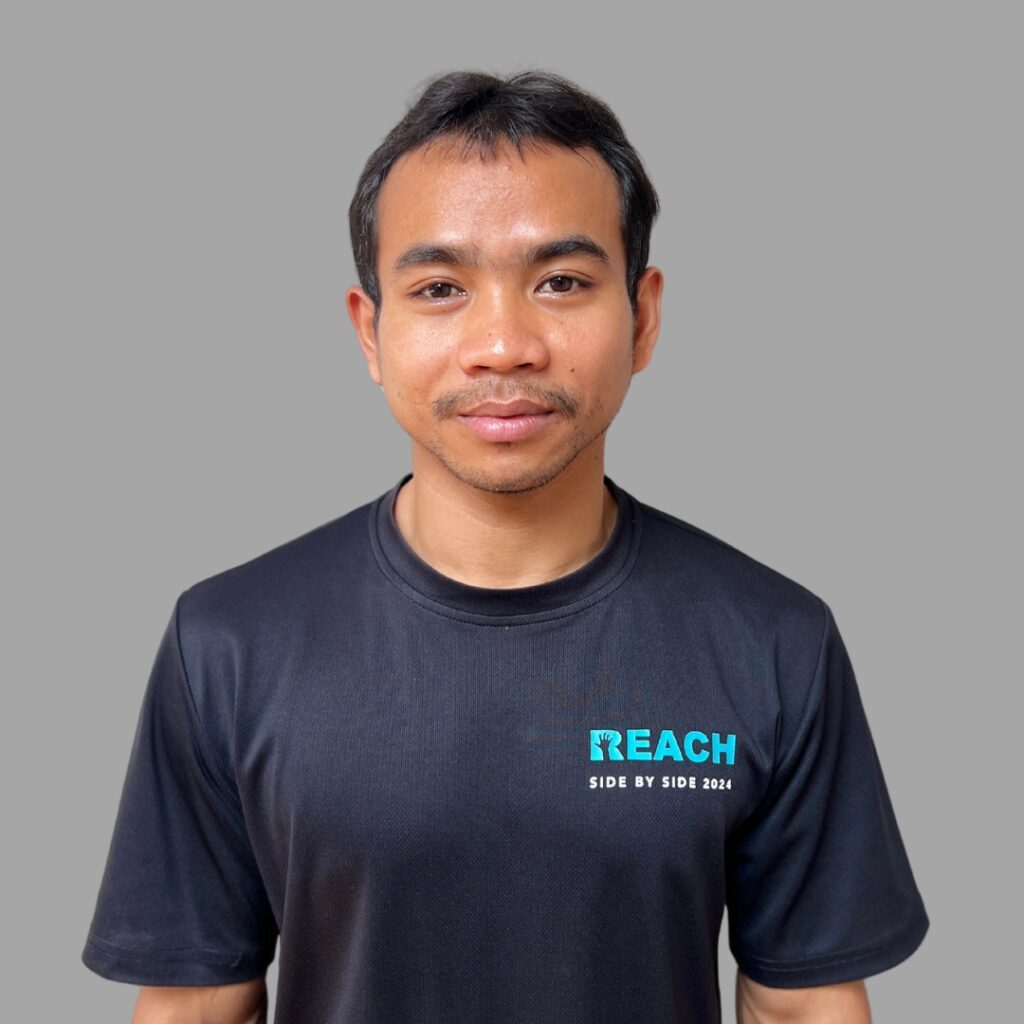 Heng Hun - English Teacher