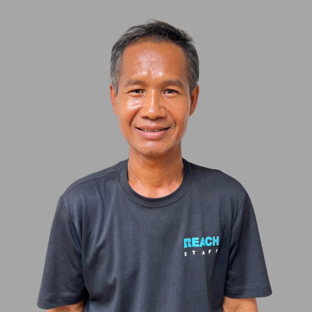 Tip Saang - English Teacher