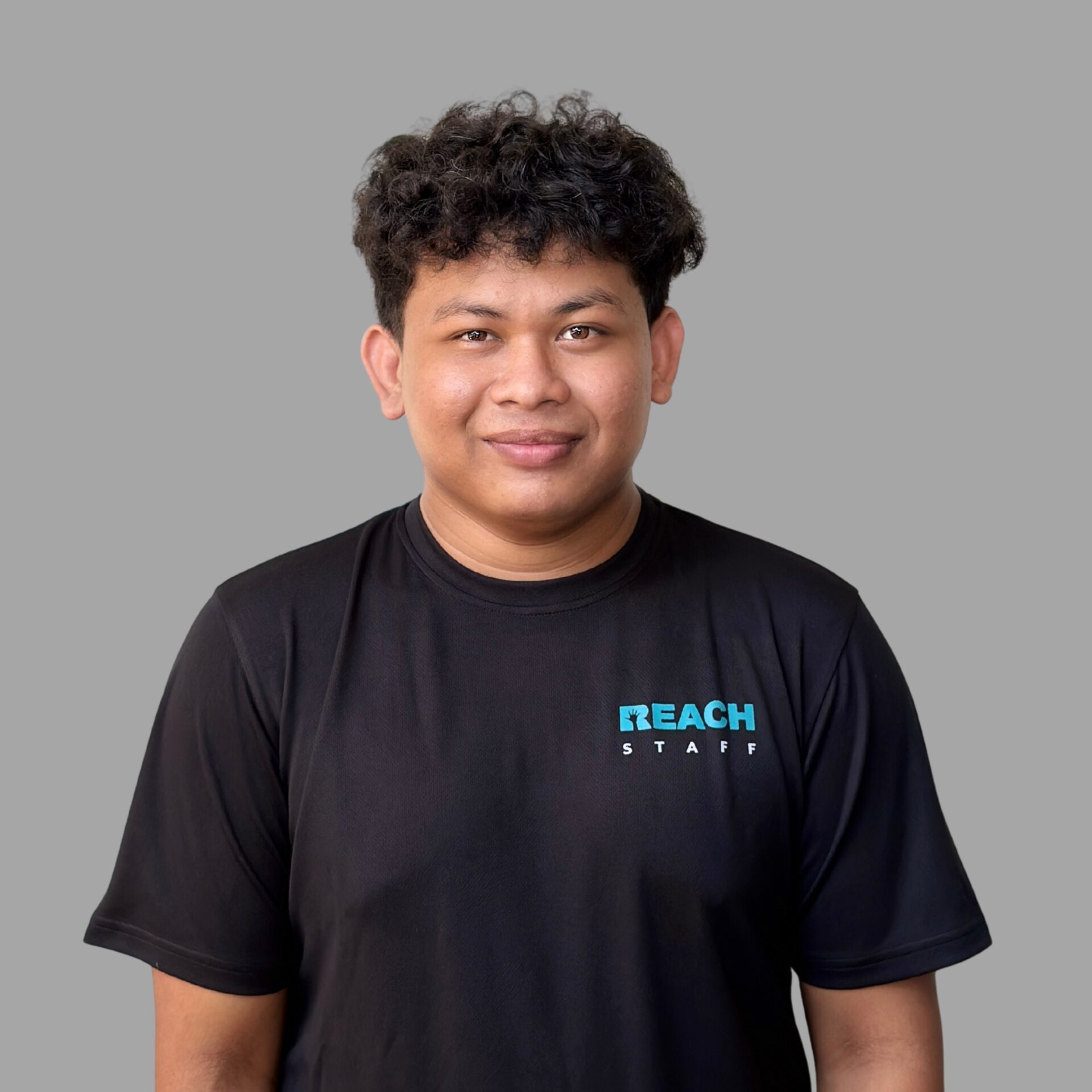 Roeun Mengheang - Repair Shop Assistant